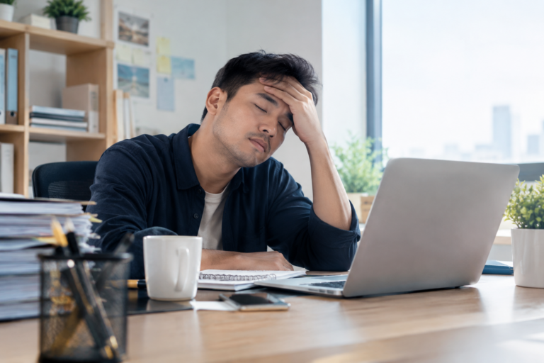 Lelah Kronis di Kuartal Akhir? Ini Solusi Cepat Kembalikan Stamina Tanpa Harus ke Klinik